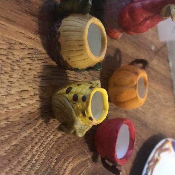 7 piece  ceramic mini teapot set with creamer n sugar bowls n 2 cups.    Top of - Picture 4 of 8